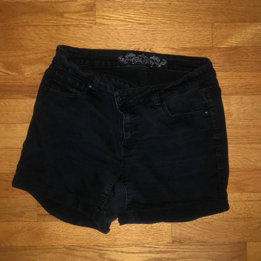 Wax Jeans black denim shorts, size XL